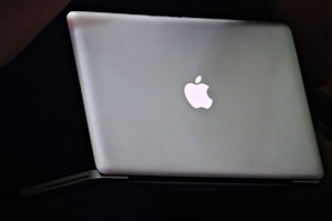 MacBook Pro 16"