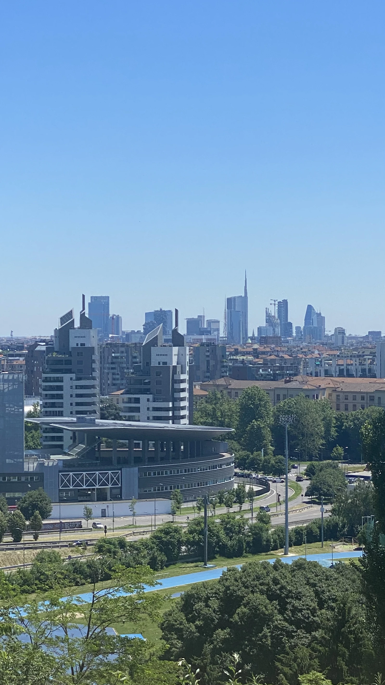 Milano skyline