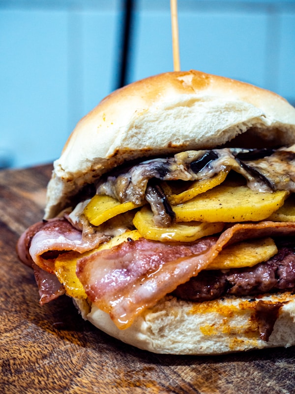 Burger with cheese and lettuce