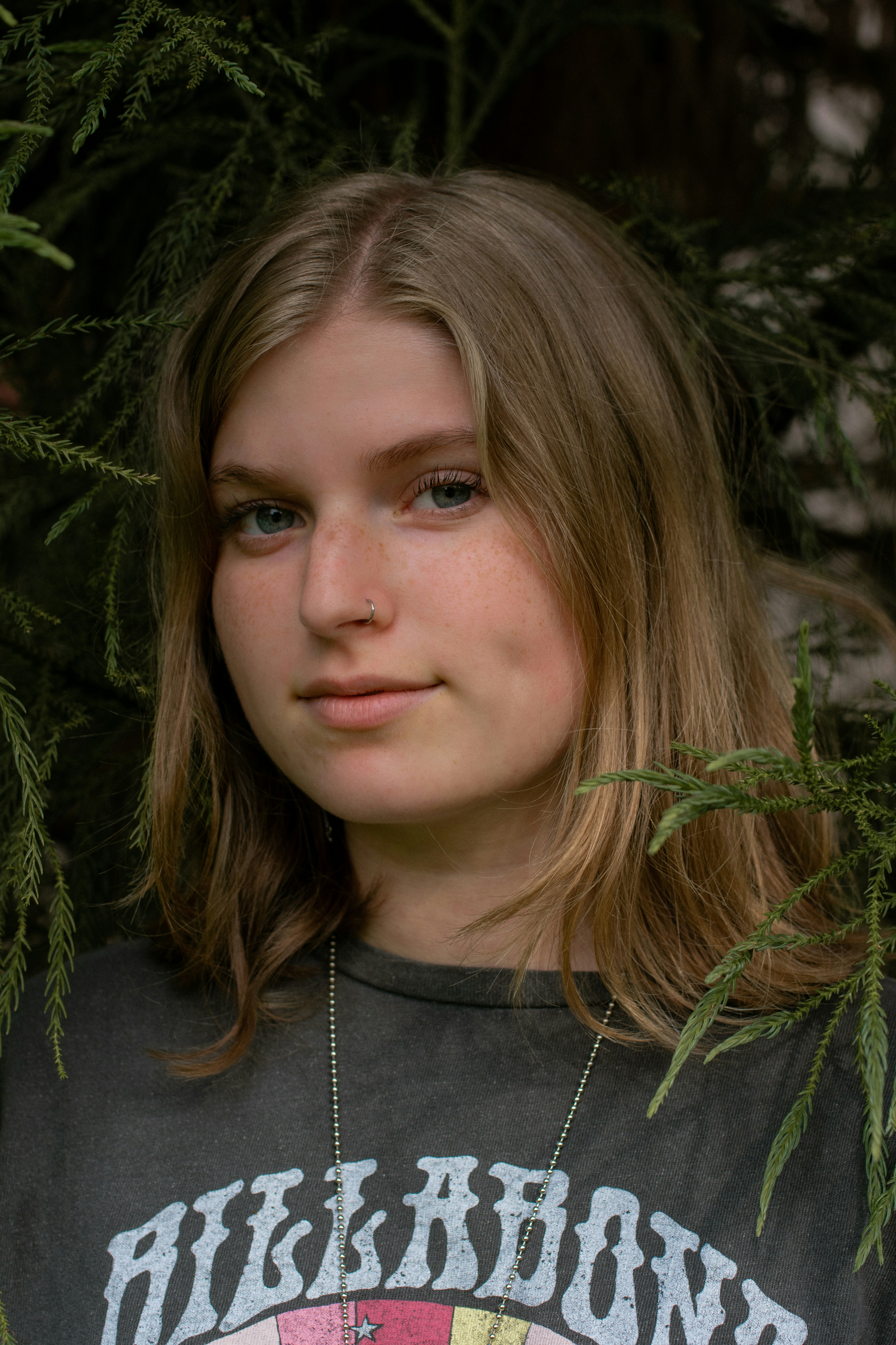 woman in black crew neck shirt