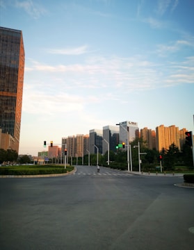 A serene cityscape showing smooth traffic flow.