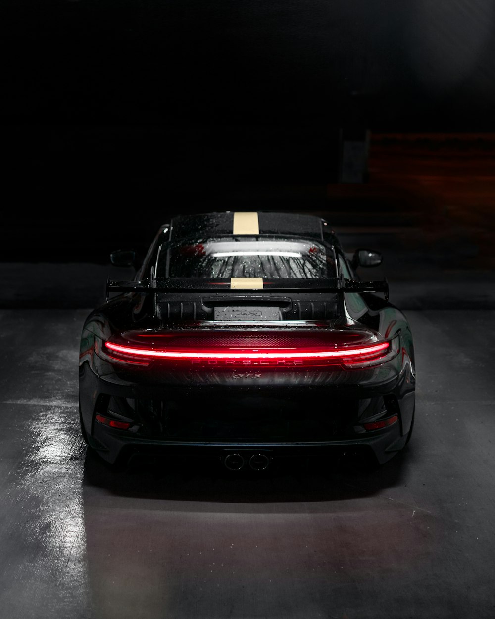 Những hình nền đen thật sự tuyệt vời về chiếc Porsche