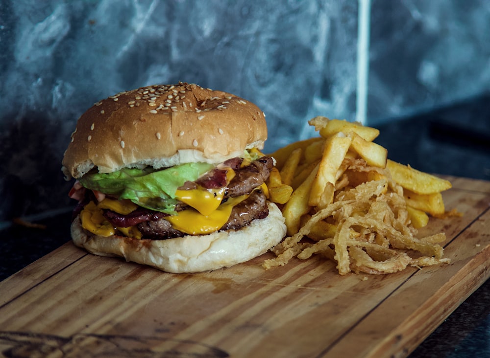 burger with lettuce and cheese