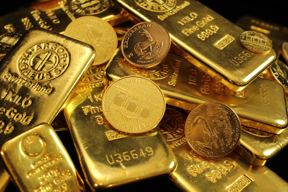 A Mark Precious Metals: Analysts Bullish on Undervalued Stock