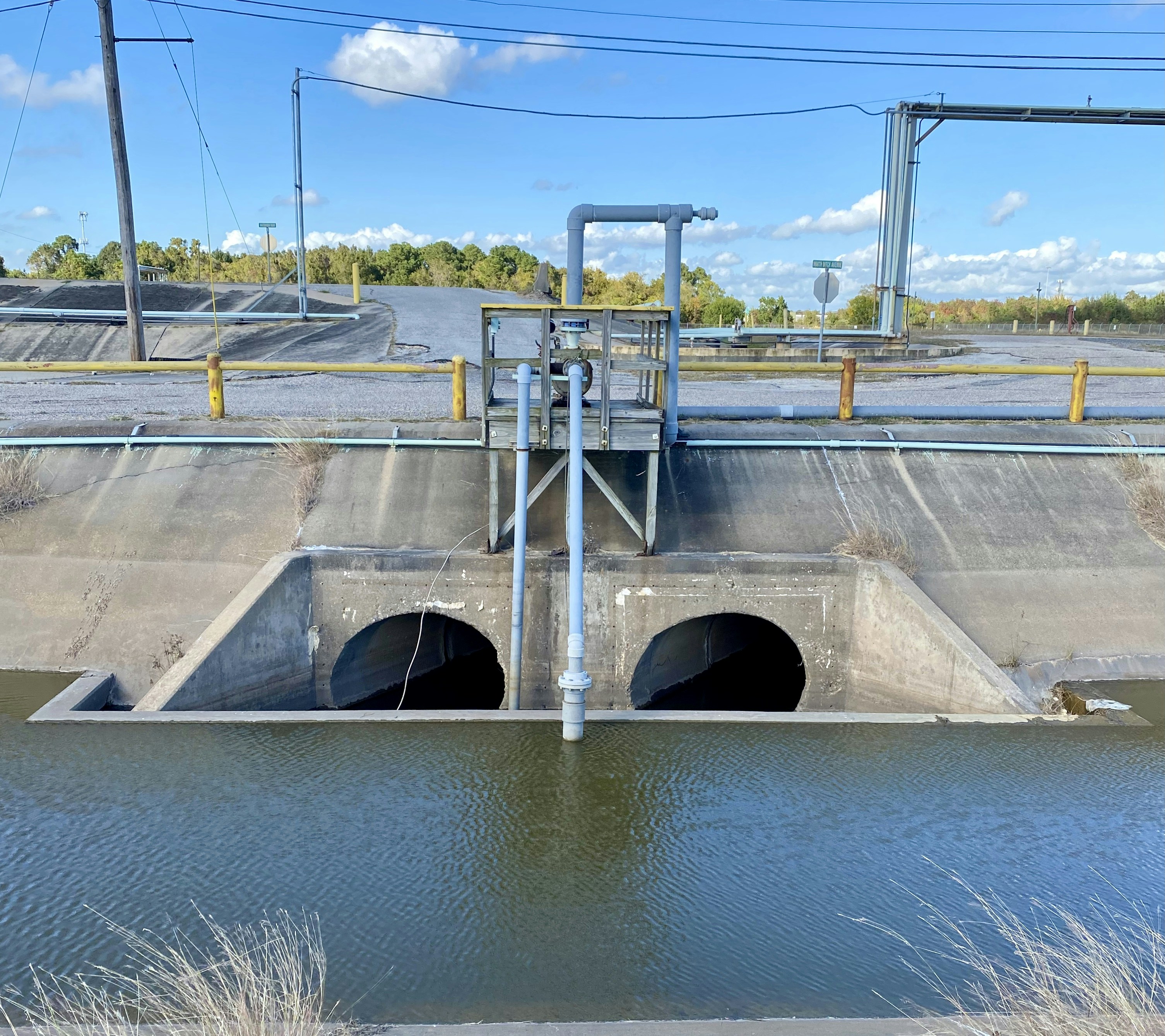 white concrete bridge over river during daytimeby Dan Wallace