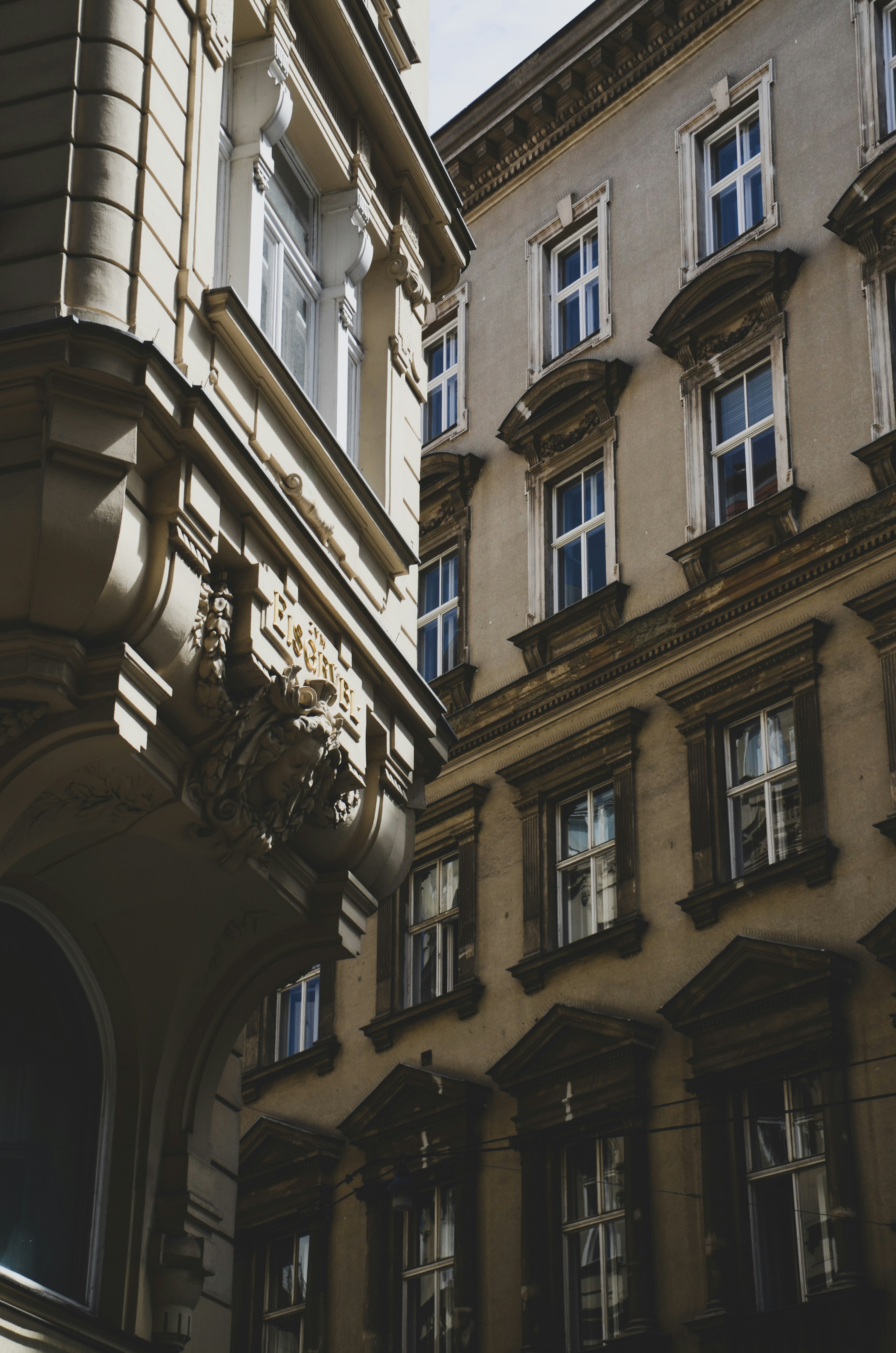 Austria's Standoff Over EU's 12th Sanction Package Against Russia: The Raiffeisen Dilemma