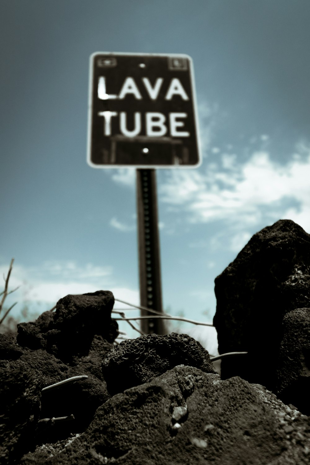 a sign that says lava tube on it
