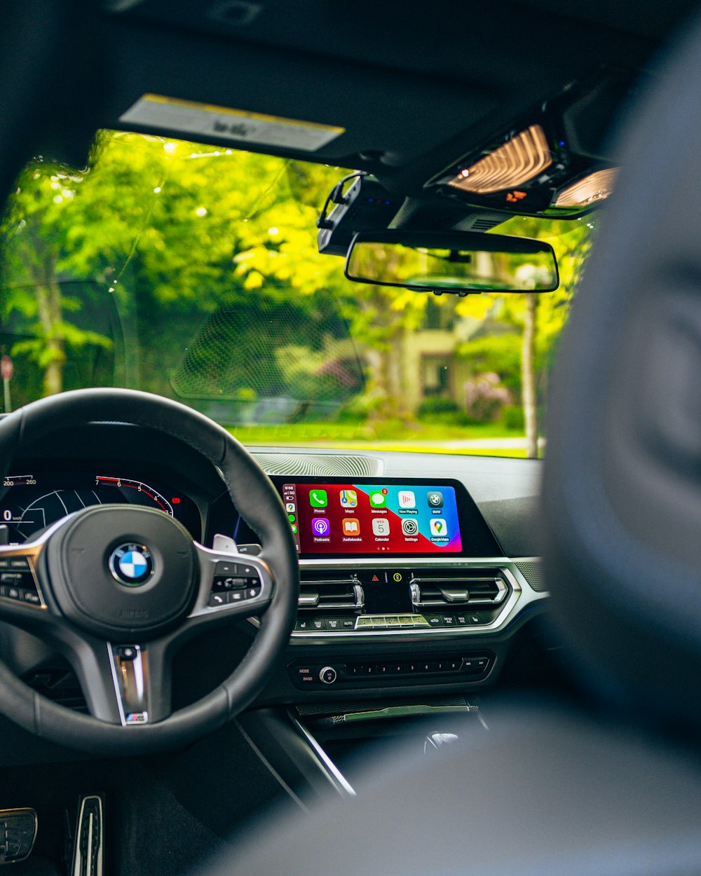 black and silver car steering wheel