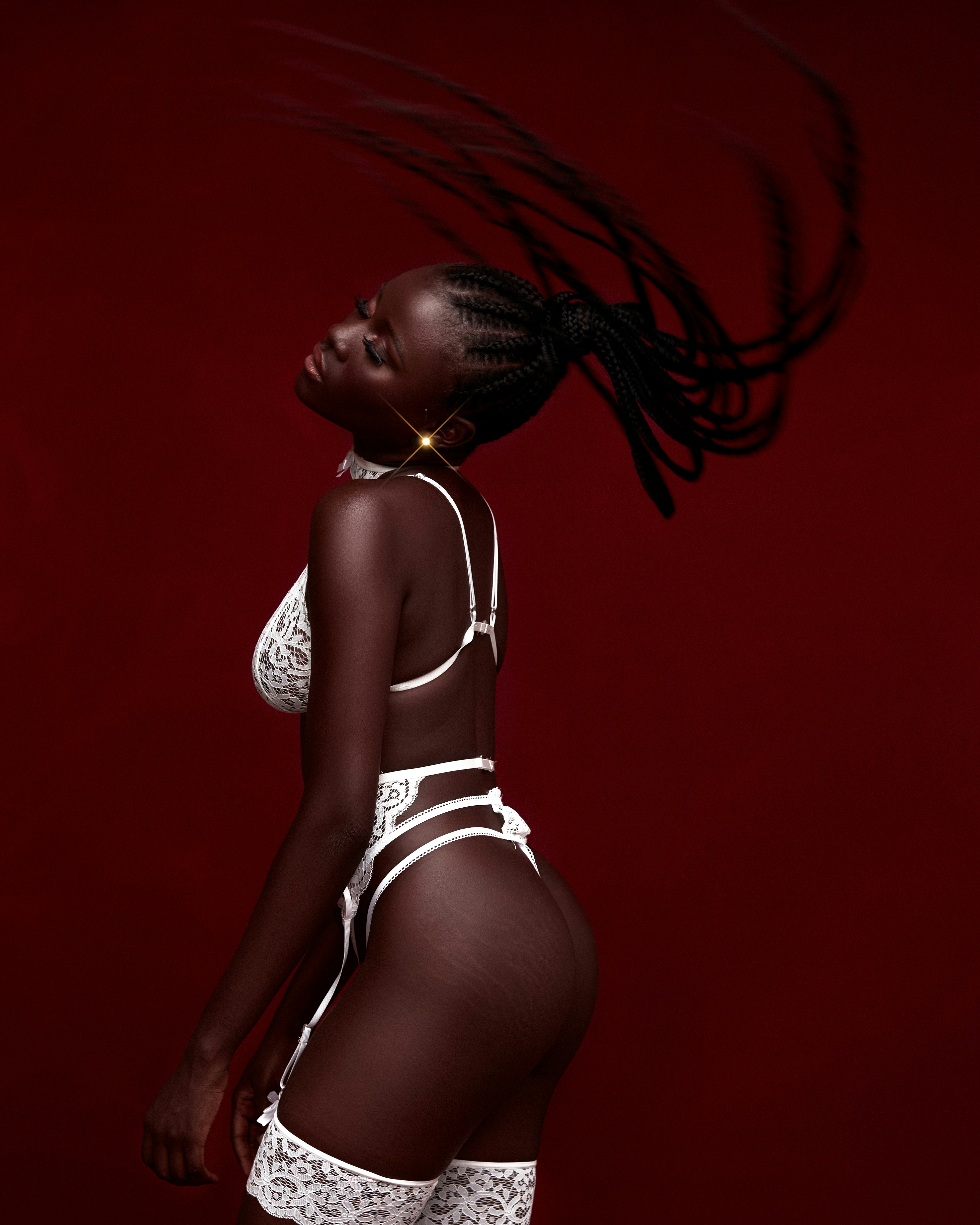 woman in white and black bikini