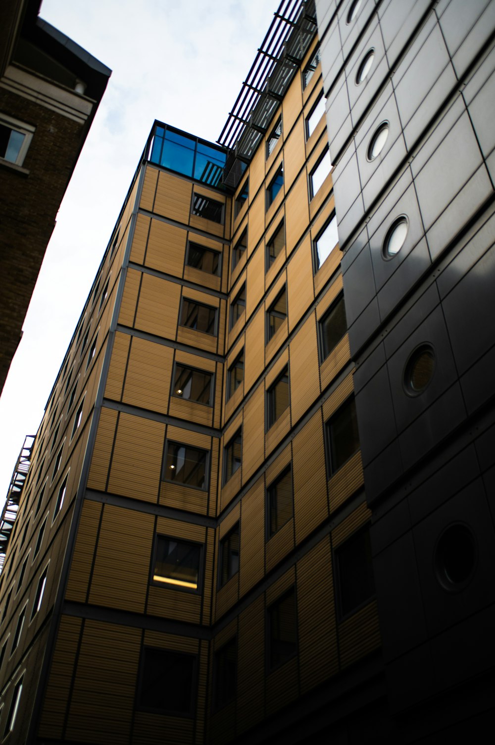 brown concrete building during daytime