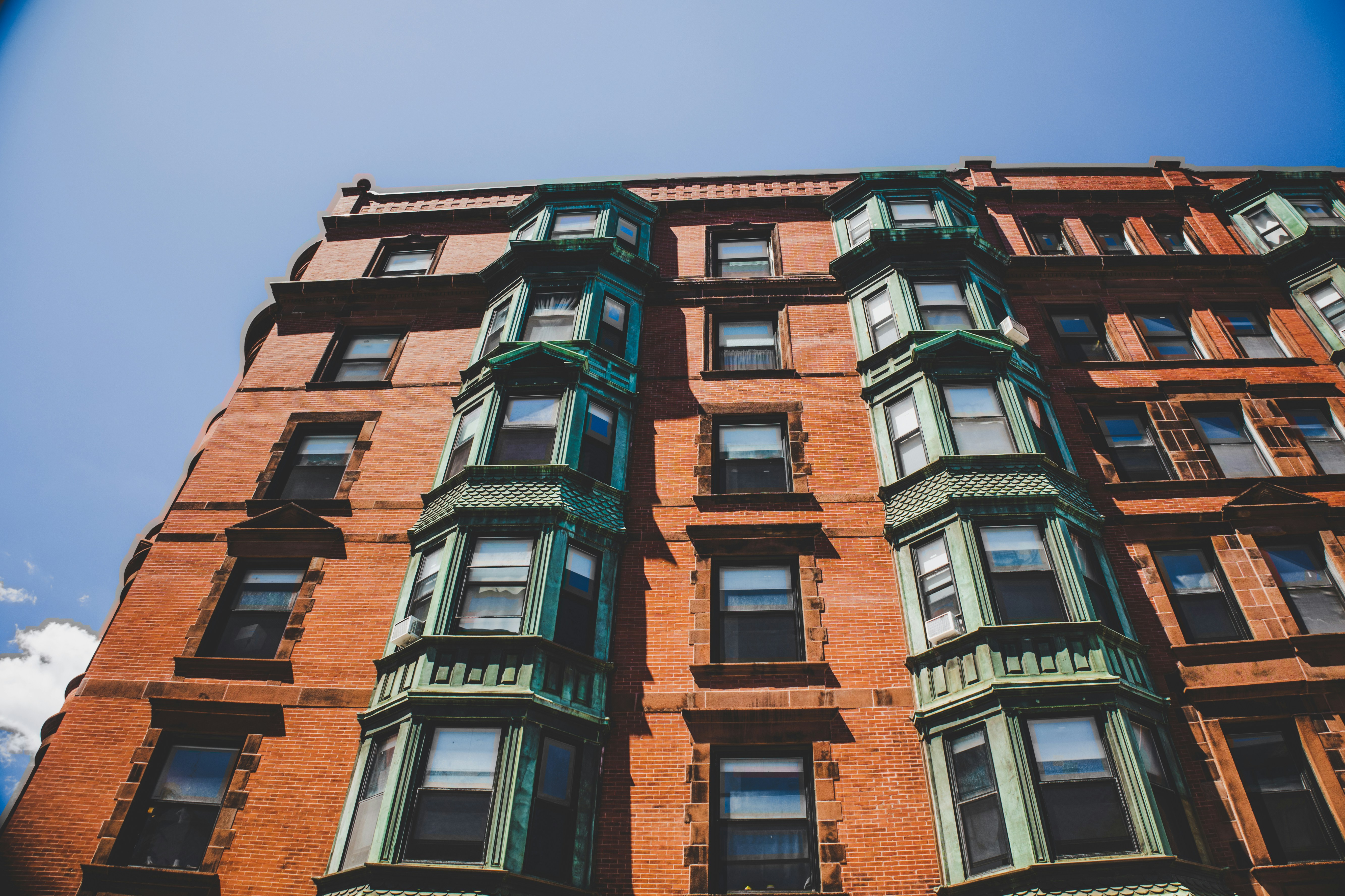 Photo by Yassine Khalfalli