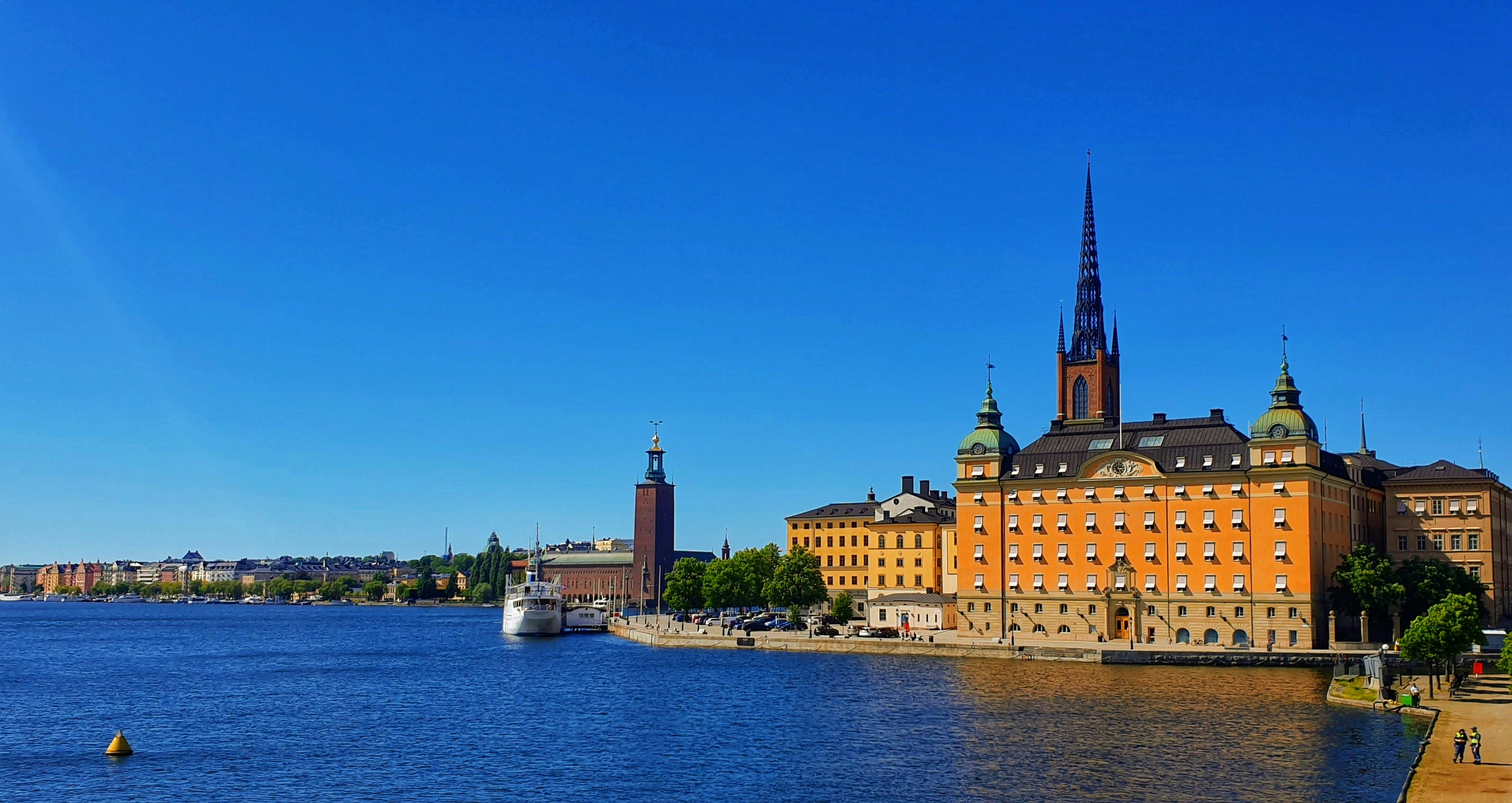 Photo by wahid_sadiq