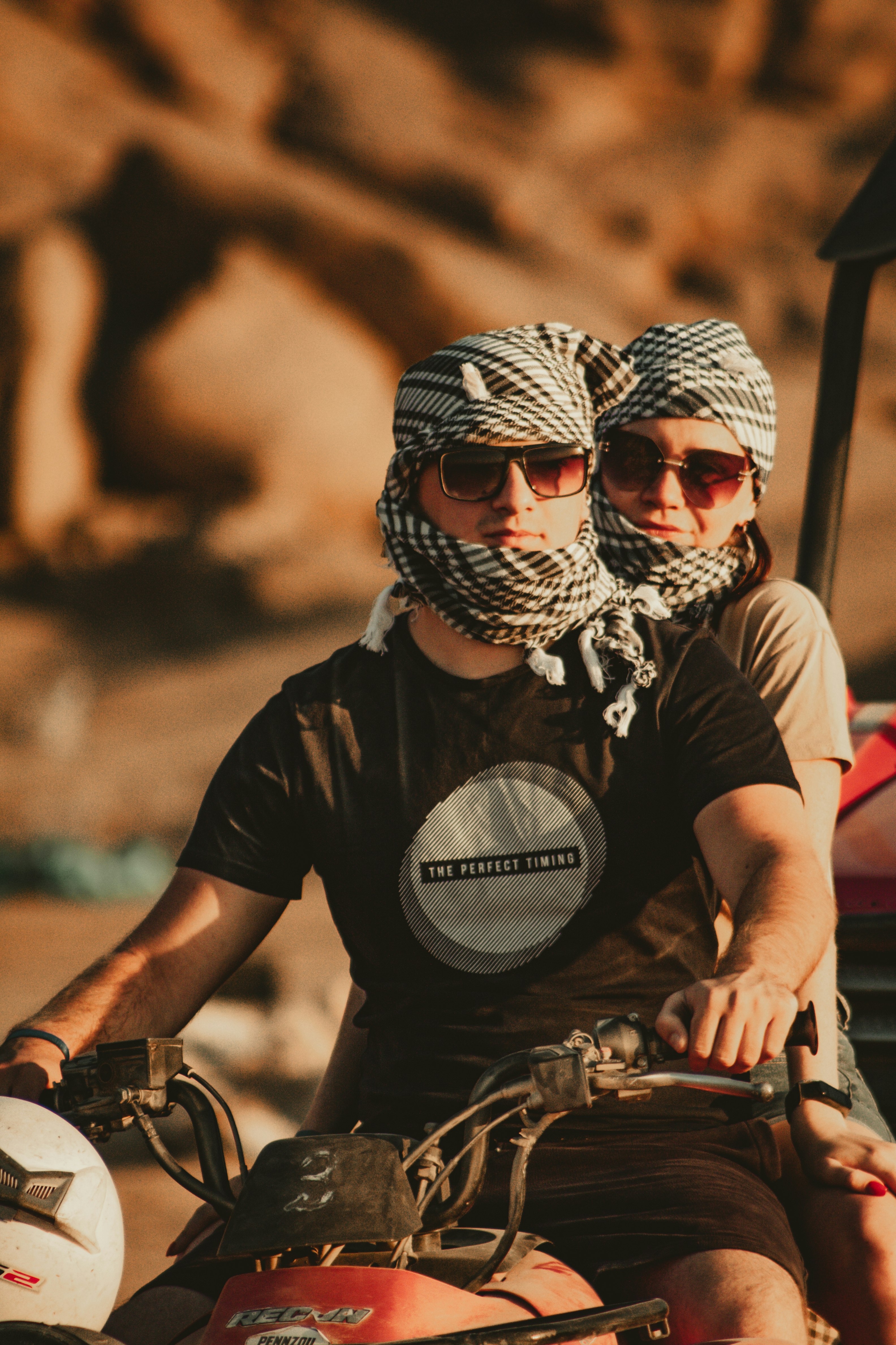 man in black crew neck t-shirt wearing white and black mask