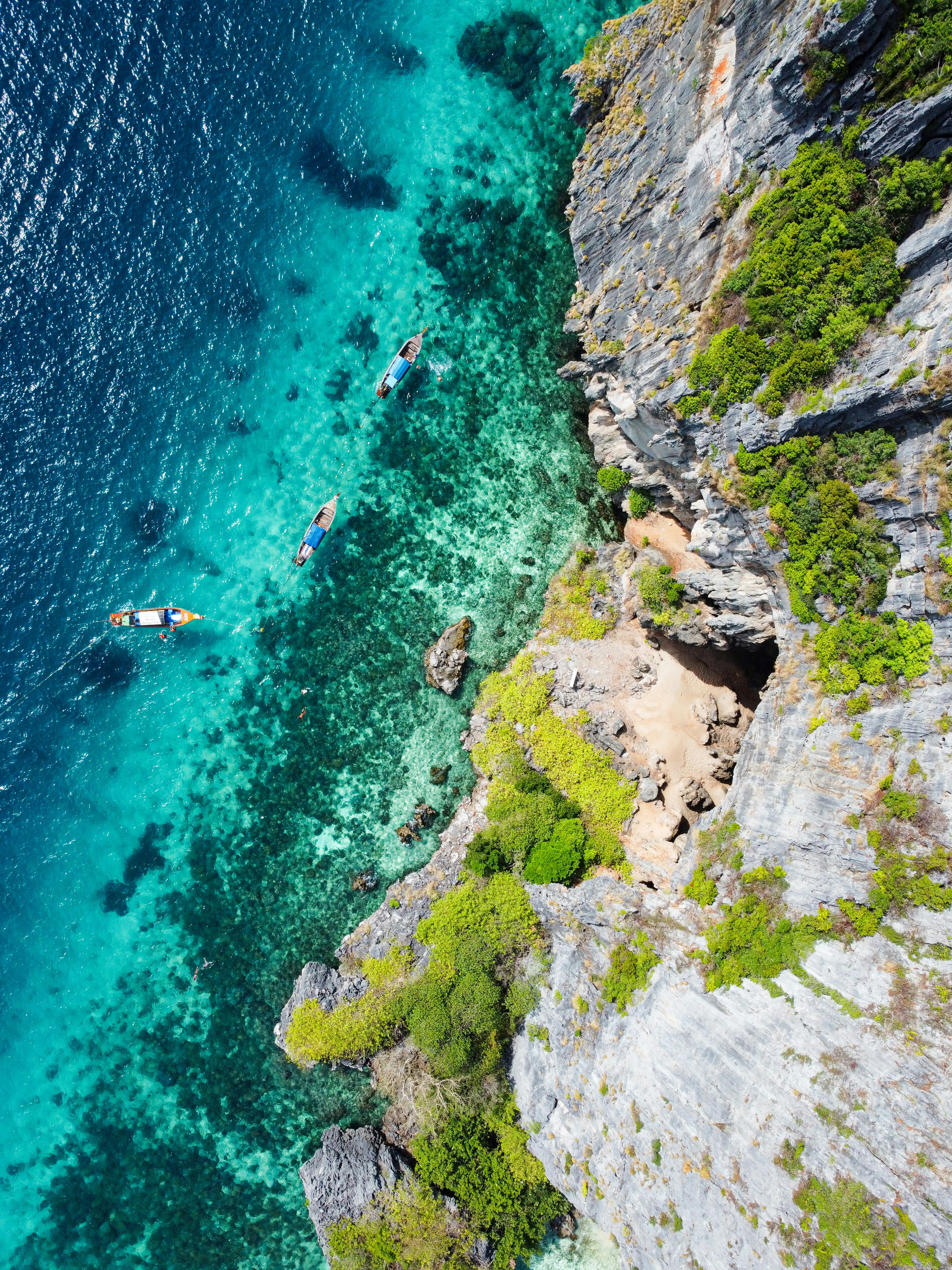 Koh Phi Phi – Safety, Health & Local Etiquette
