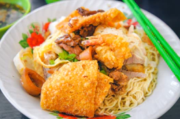 pasta with sauce and vegetable dish