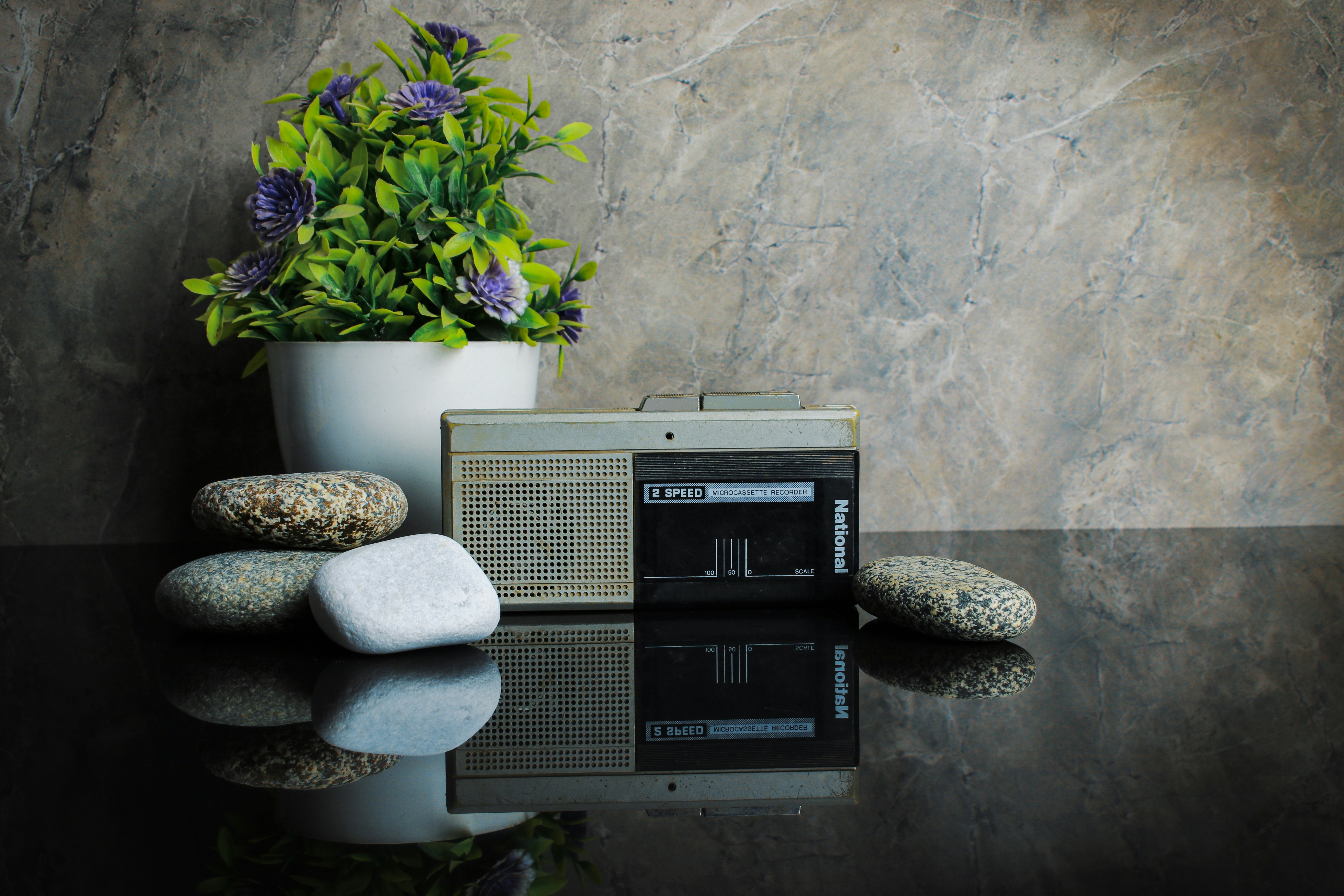 おしゃれなラジオ10選 インテリアのプロが選ぶ名脇役 ラジオはデザインで選ぶ Hello Interior Note ノート