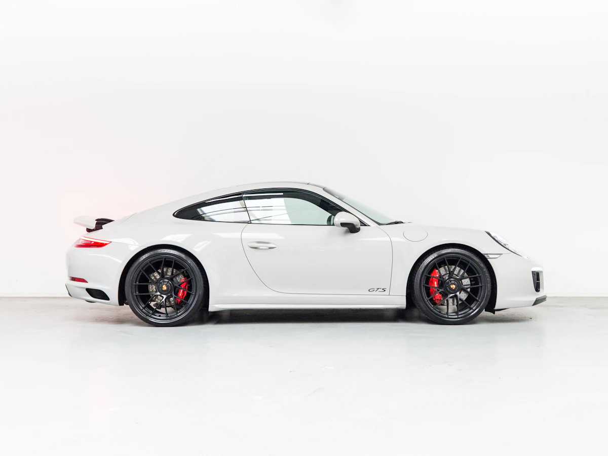 Porsche 911 bianca