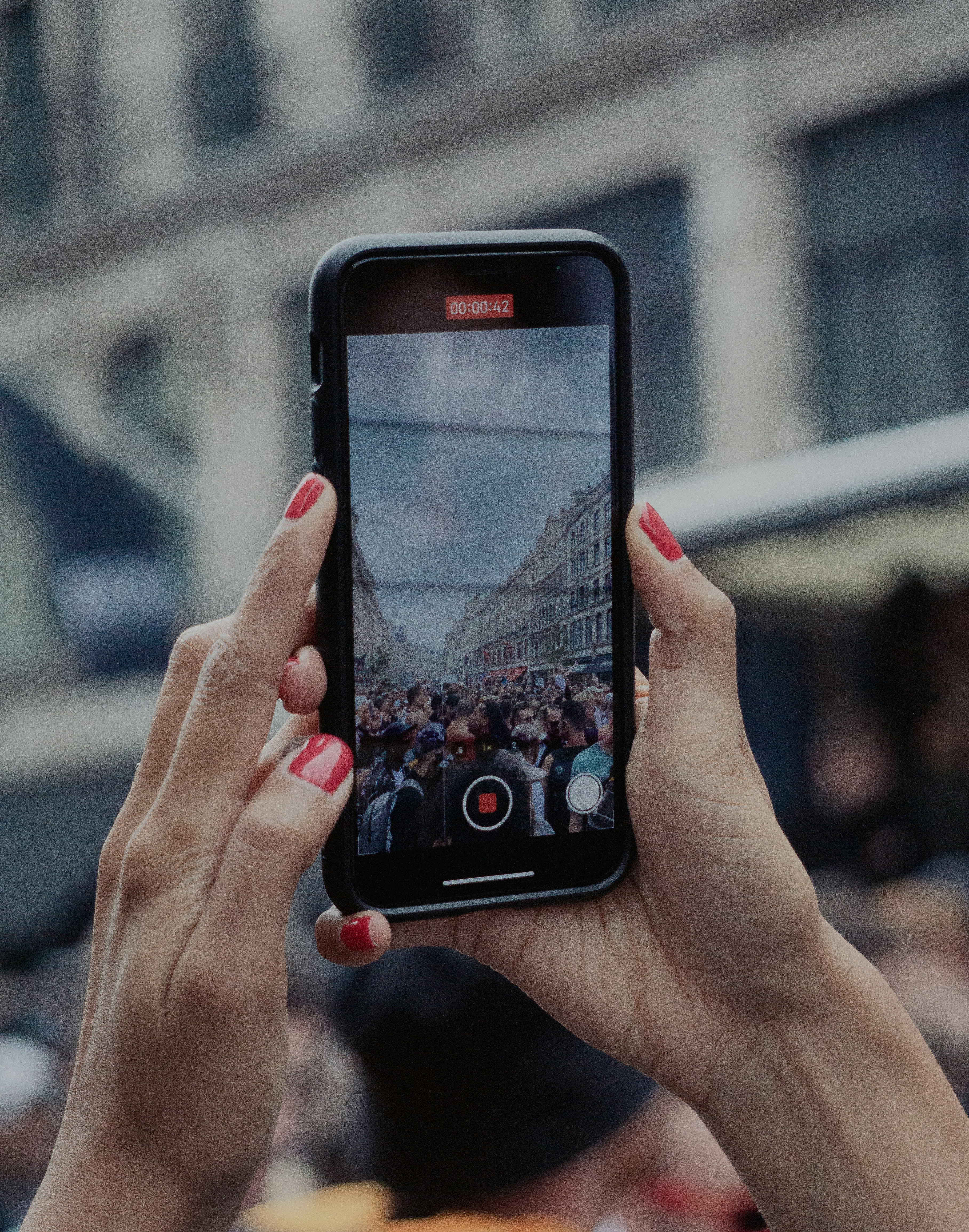 Live Ventures Announces New Communications Campaign, Engages Brandsinger Agency to Facilitate