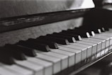 black and white piano keys