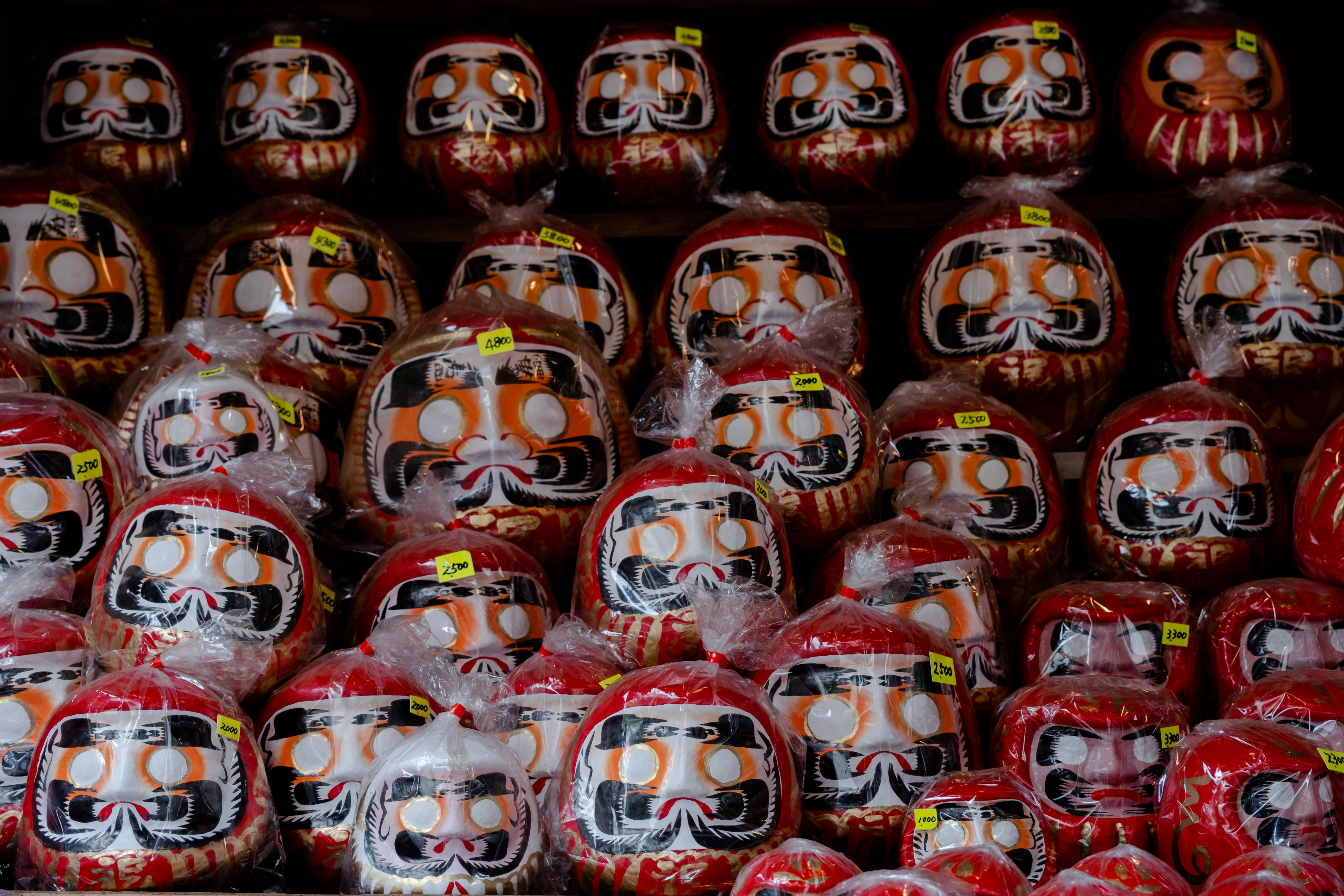 traditional daruma dolls