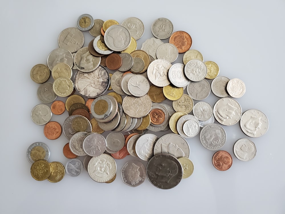 silver and gold round coins