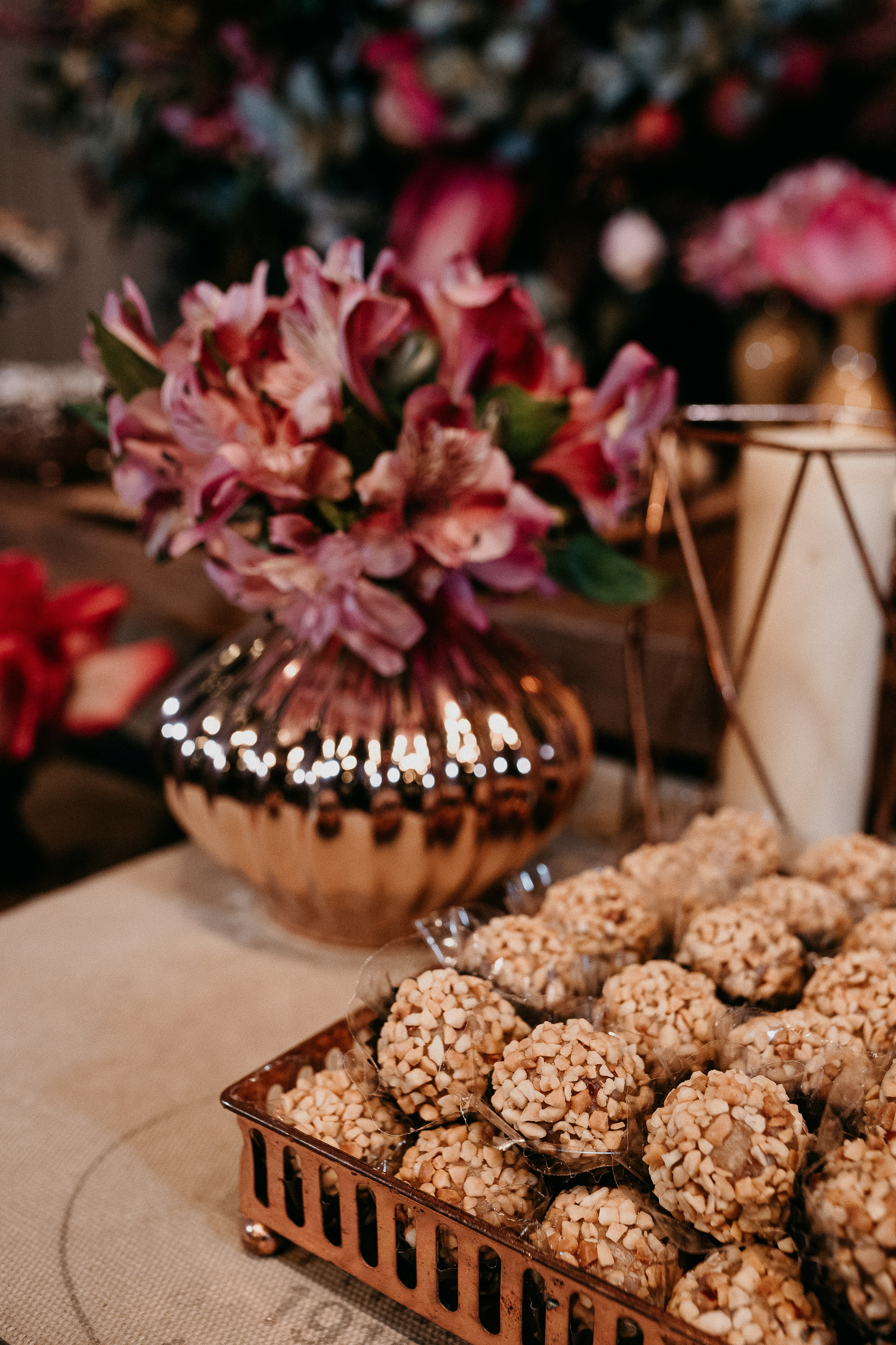 Photo by vitormonthay