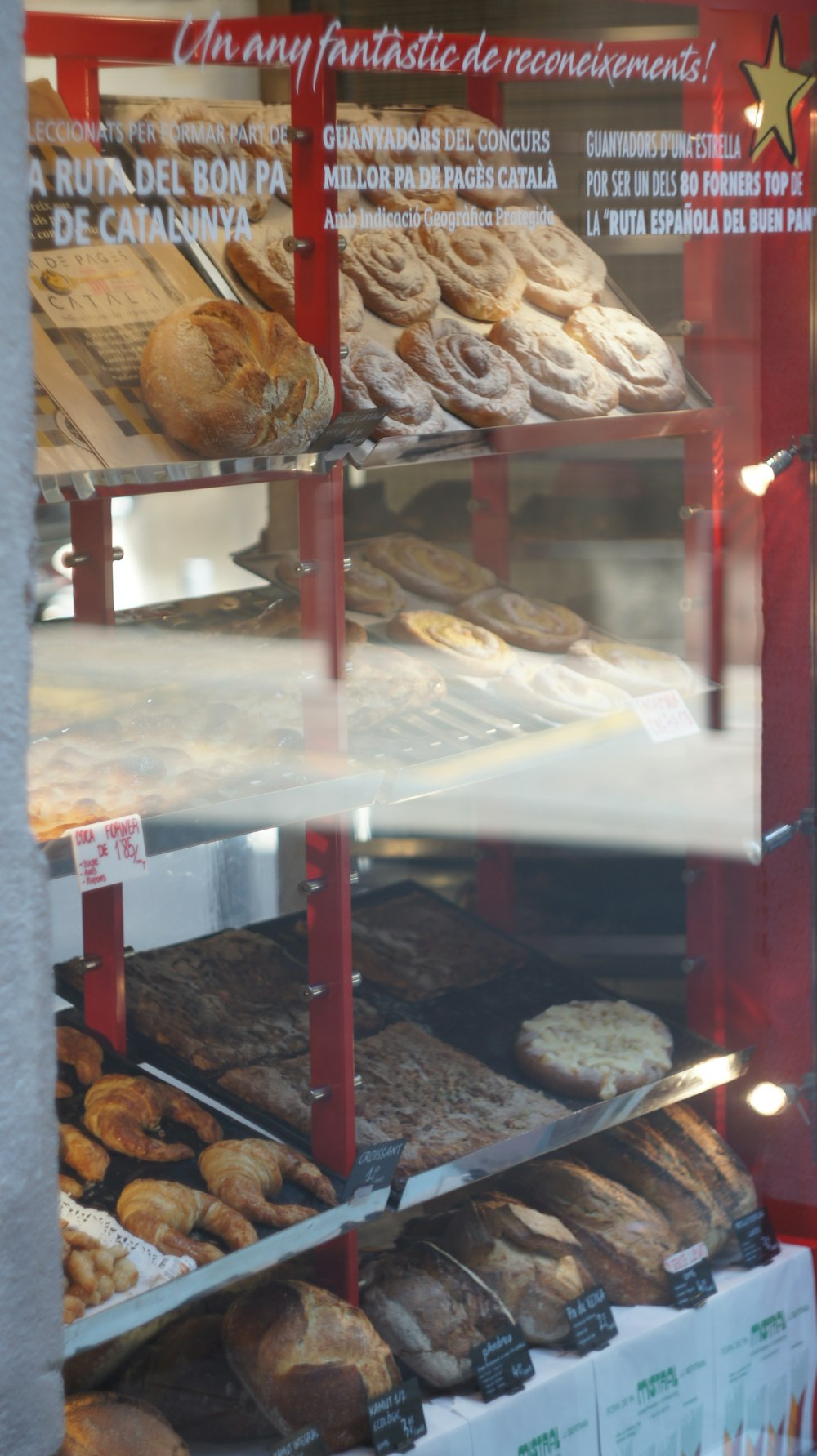 bread in clear glass display counter