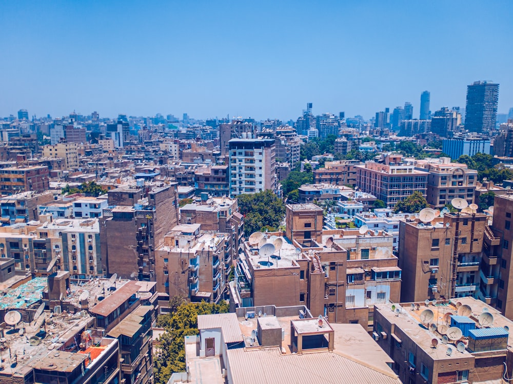 Vista aérea de los edificios de la ciudad durante el día