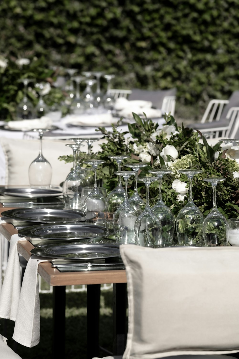 white flowers on dining table