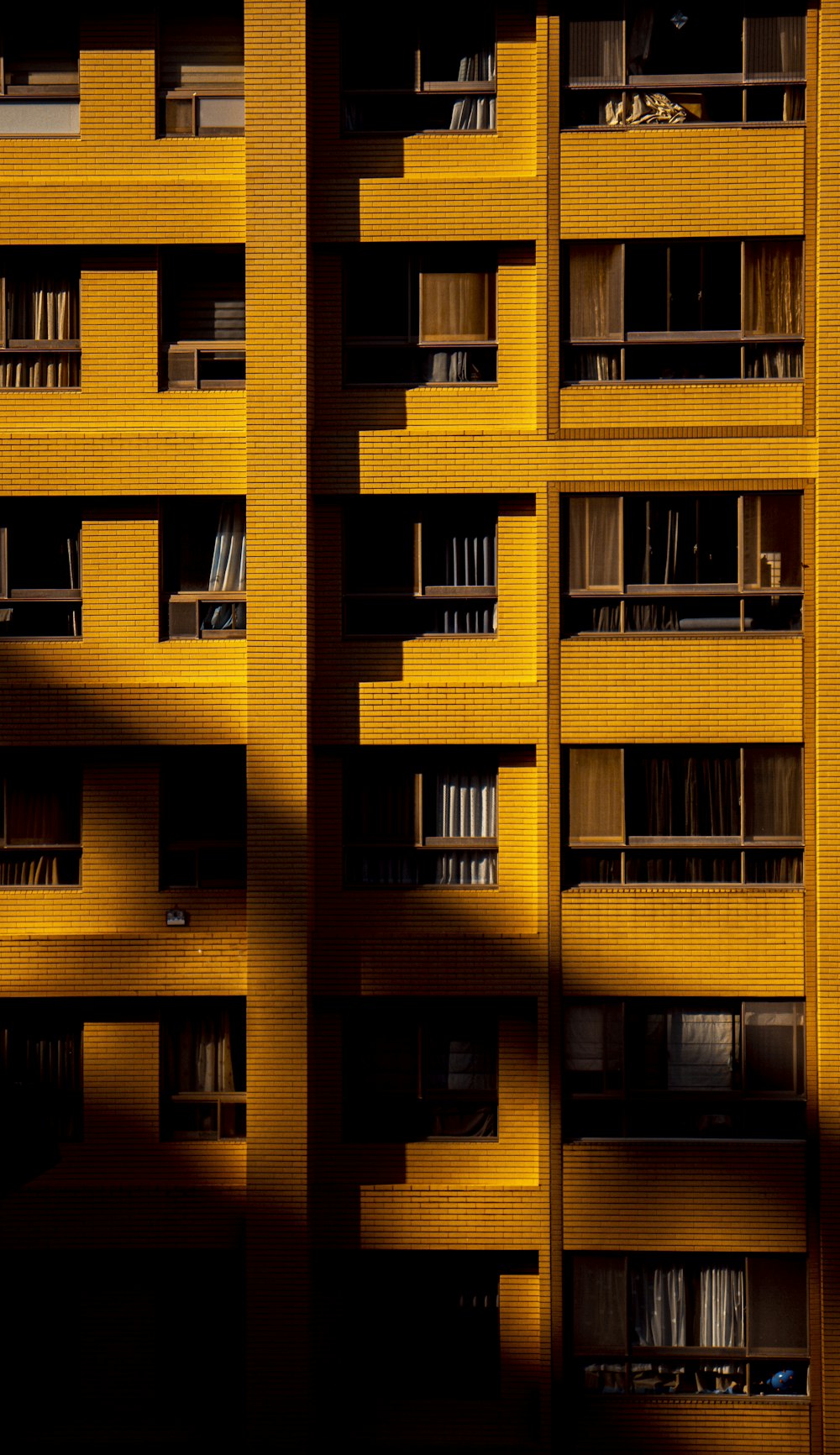 brown and white concrete building