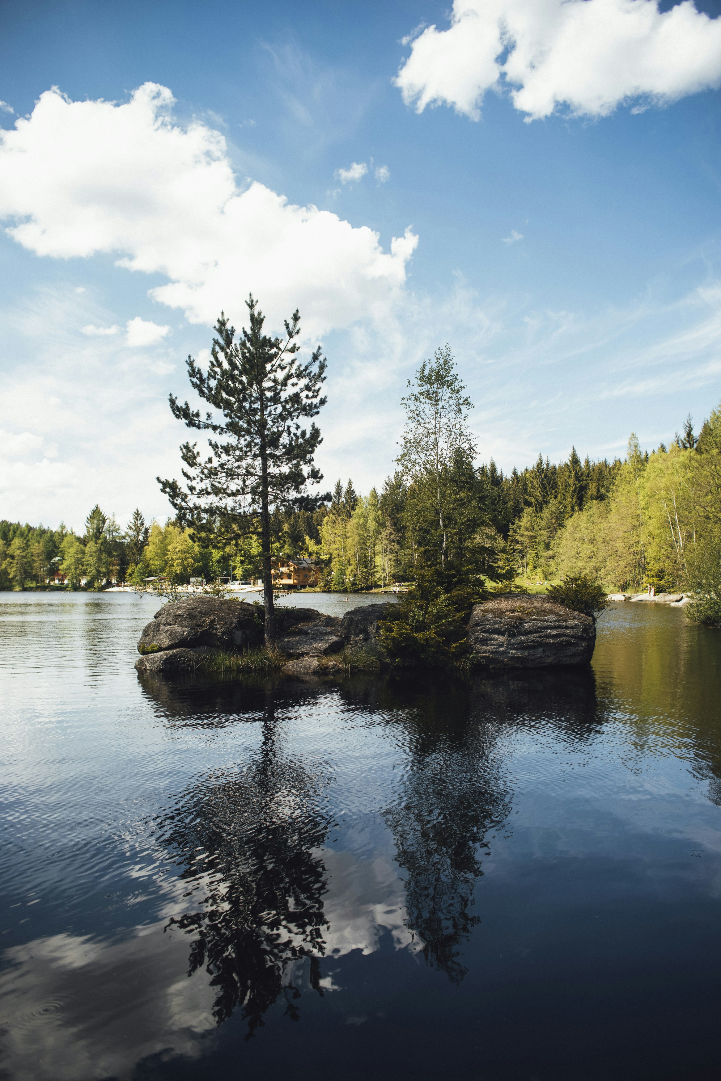 Photo by markusspiske