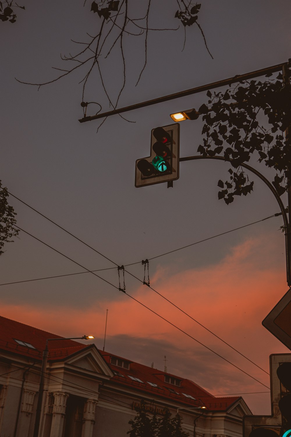 traffic light with green light