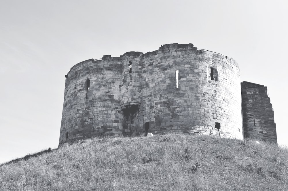 grayscale photo of concrete building