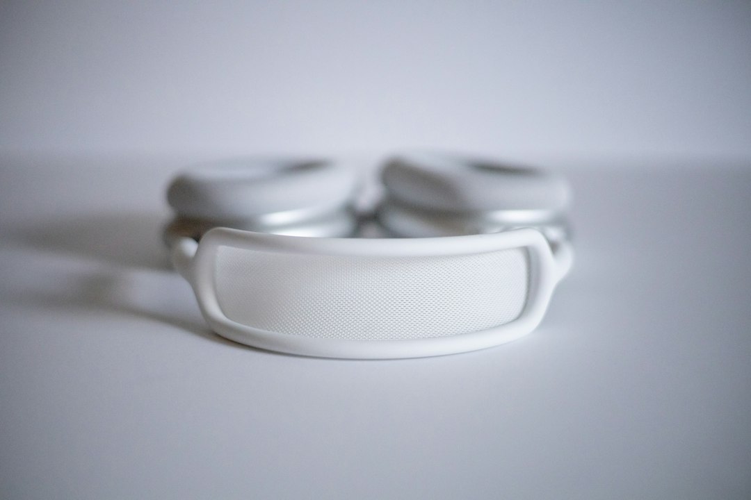 silver and white watch strap, AirPods Max headband