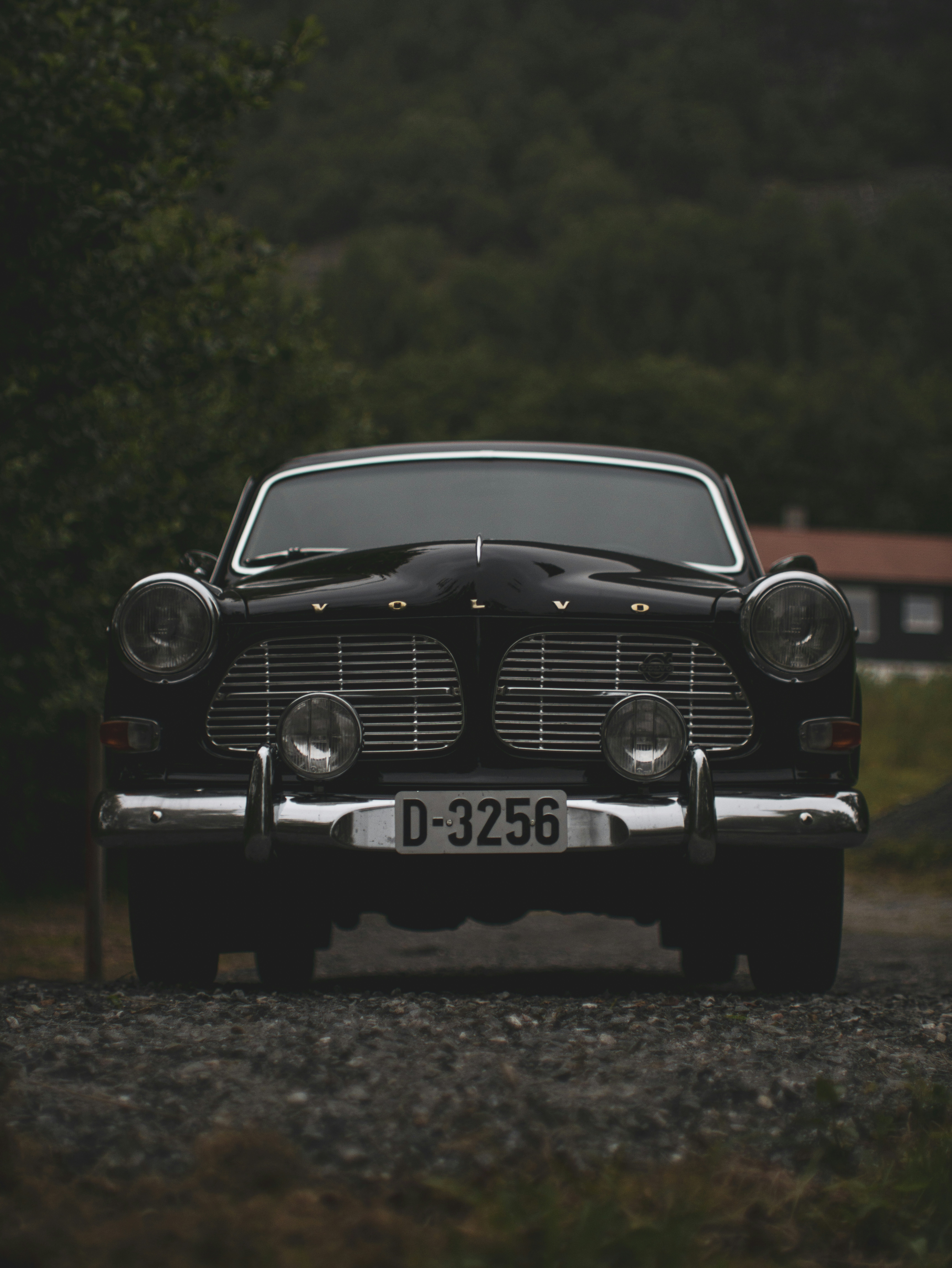 vintage volvo wallpaper, wallpaper, Volvo 850 R: A Deep Dive into the Flying Brick 5