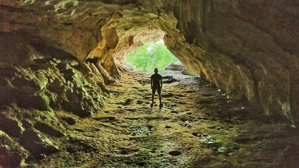 El Indio Cave
