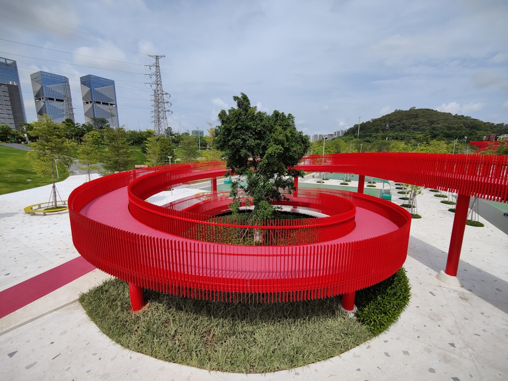red round outdoor fountain during daytime