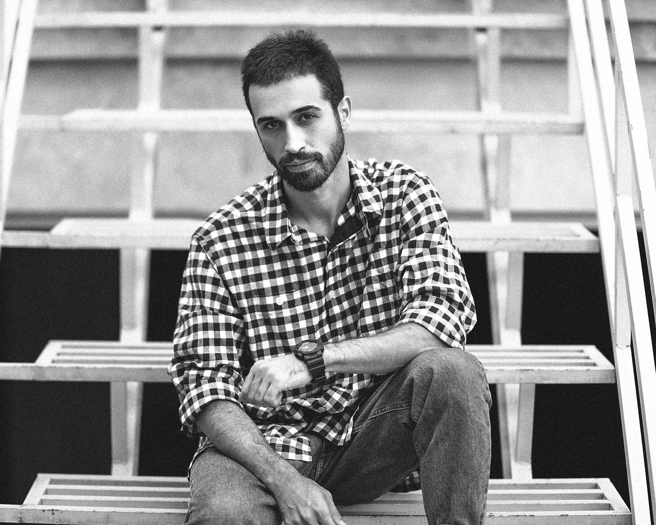 Photo by behrouzsasani