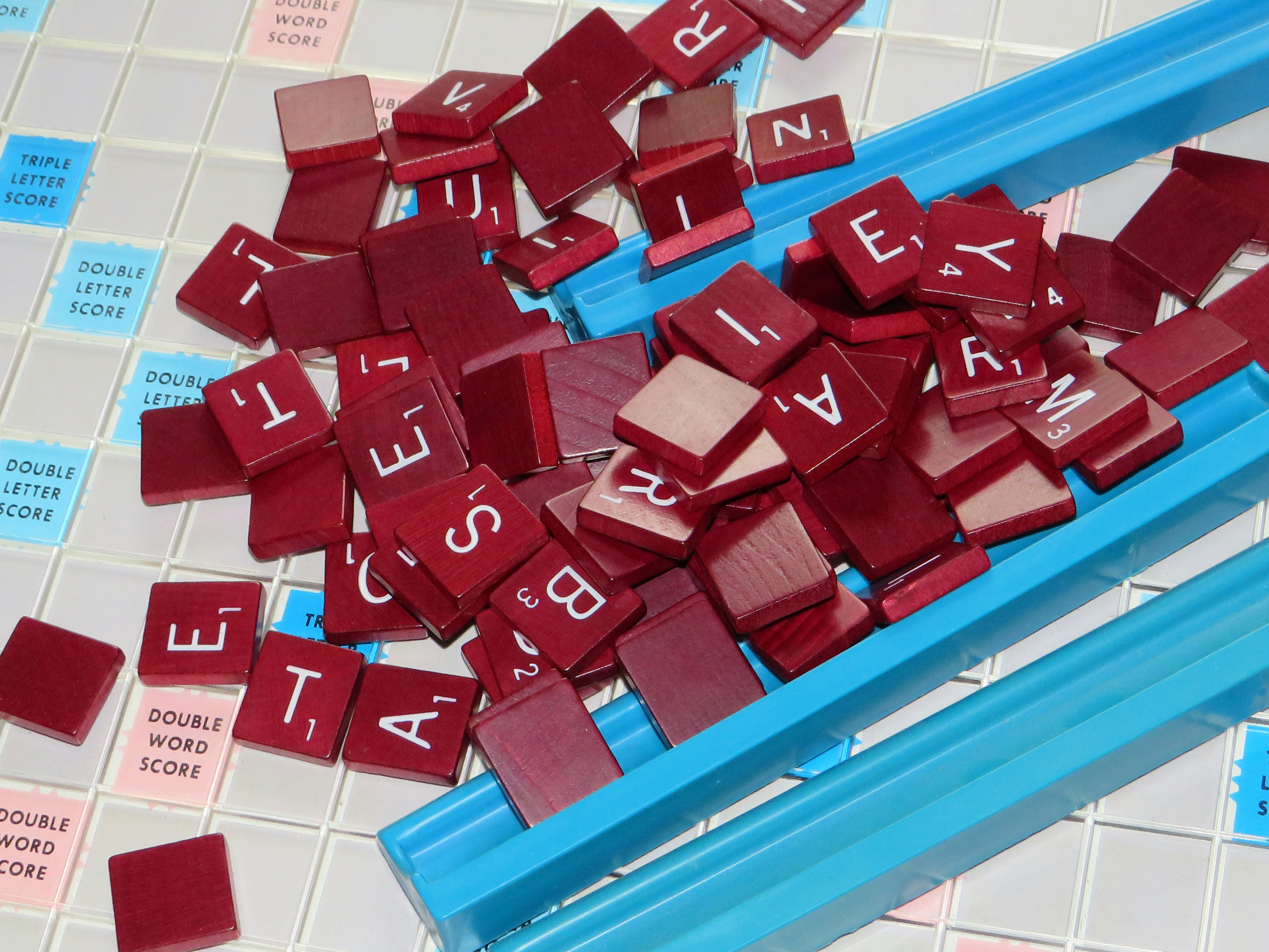 Bloques de Lego rojos y negros