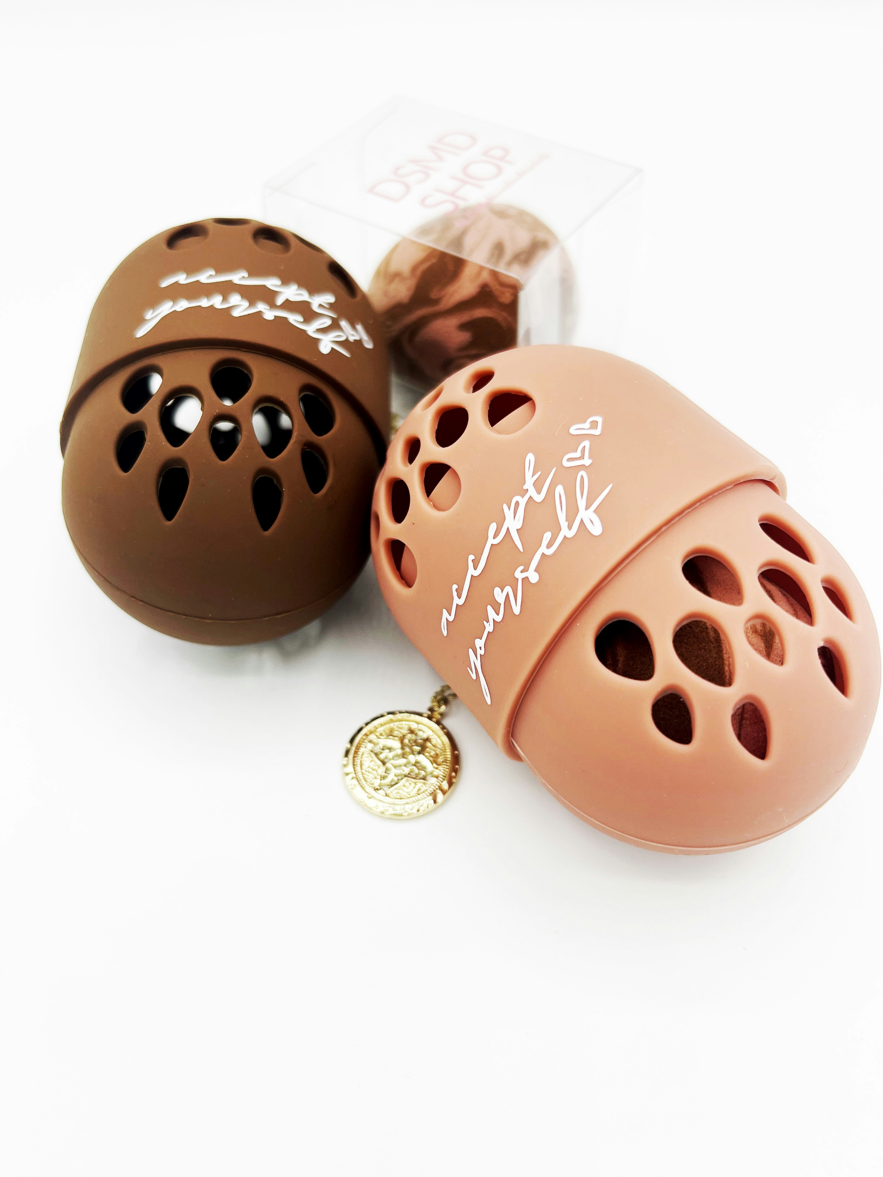 Rosa und weiße Polka Dot Ei Ornament