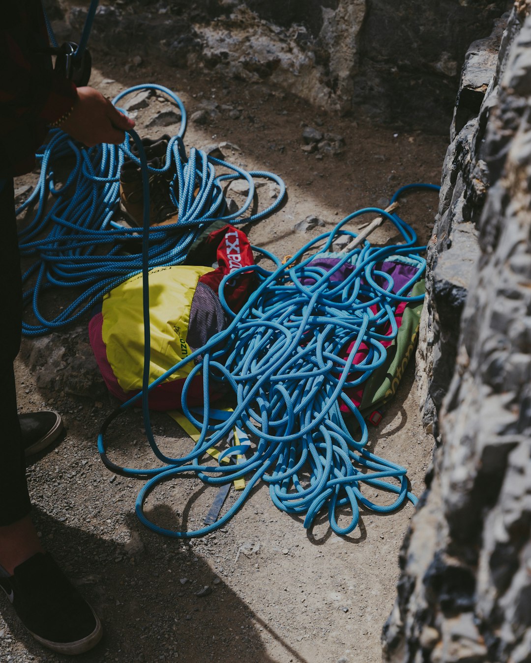 blue and yellow coated wires