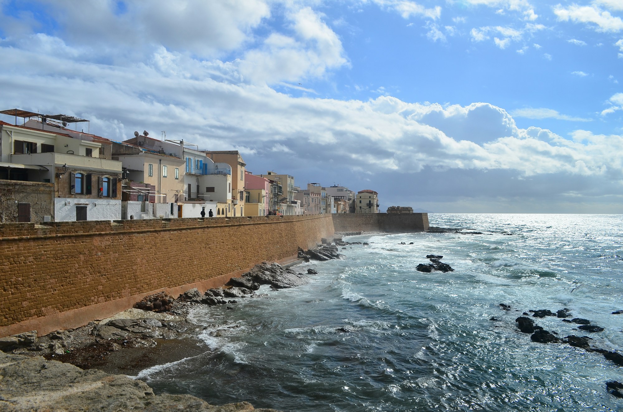 Alghero Unveiled: A Guide to its Rich History, Traditions & Festivals