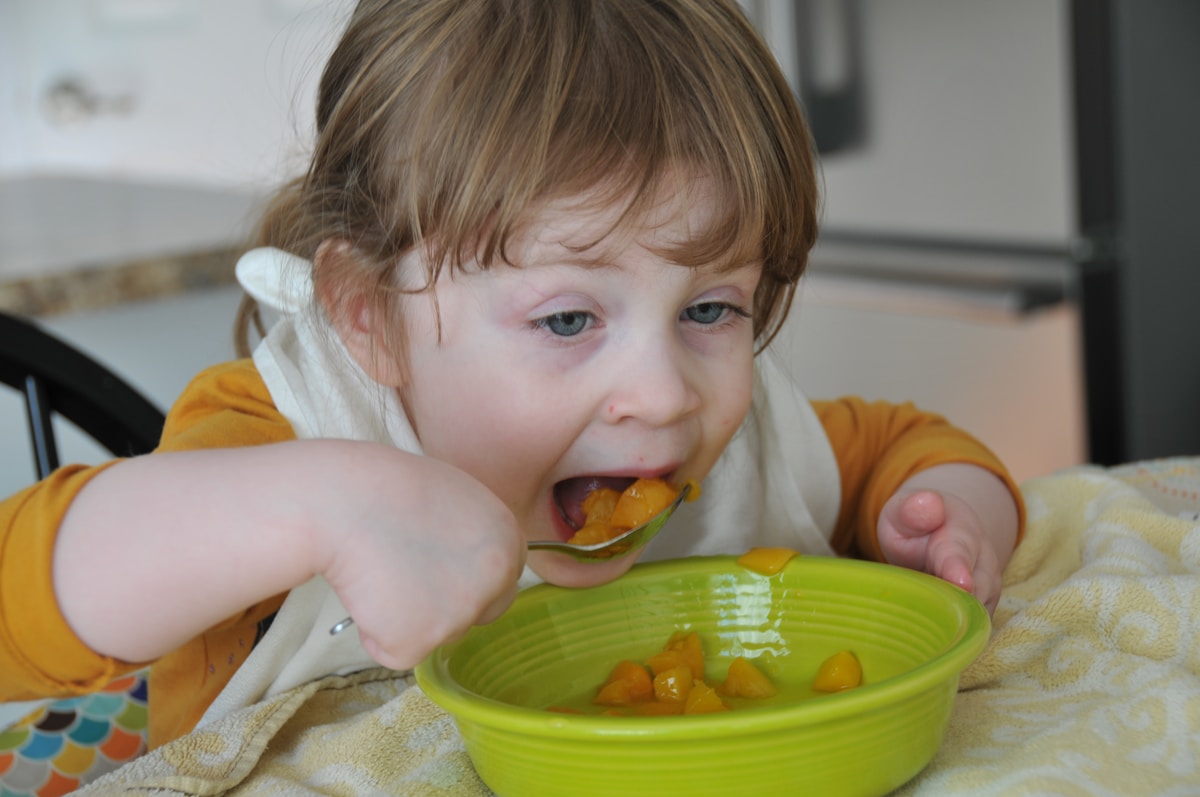 How Can I Make Dinner Less Stressful for a Toddler Guest