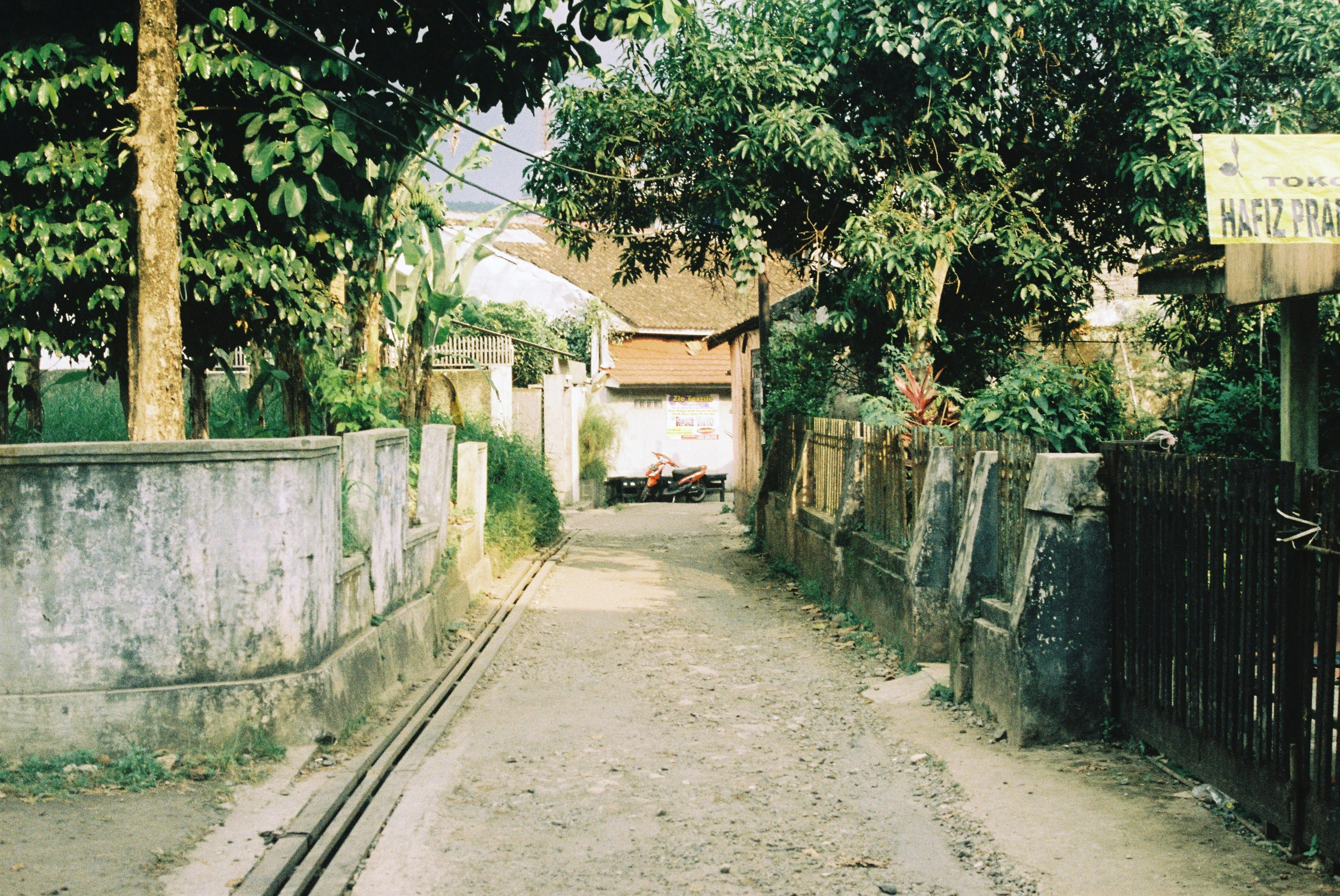 green and white concrete wall