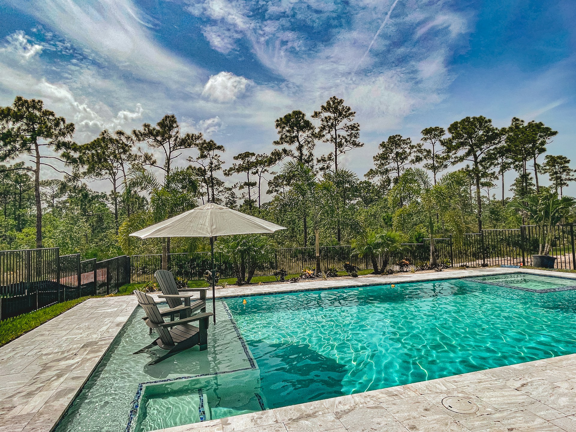 black and white bed linen