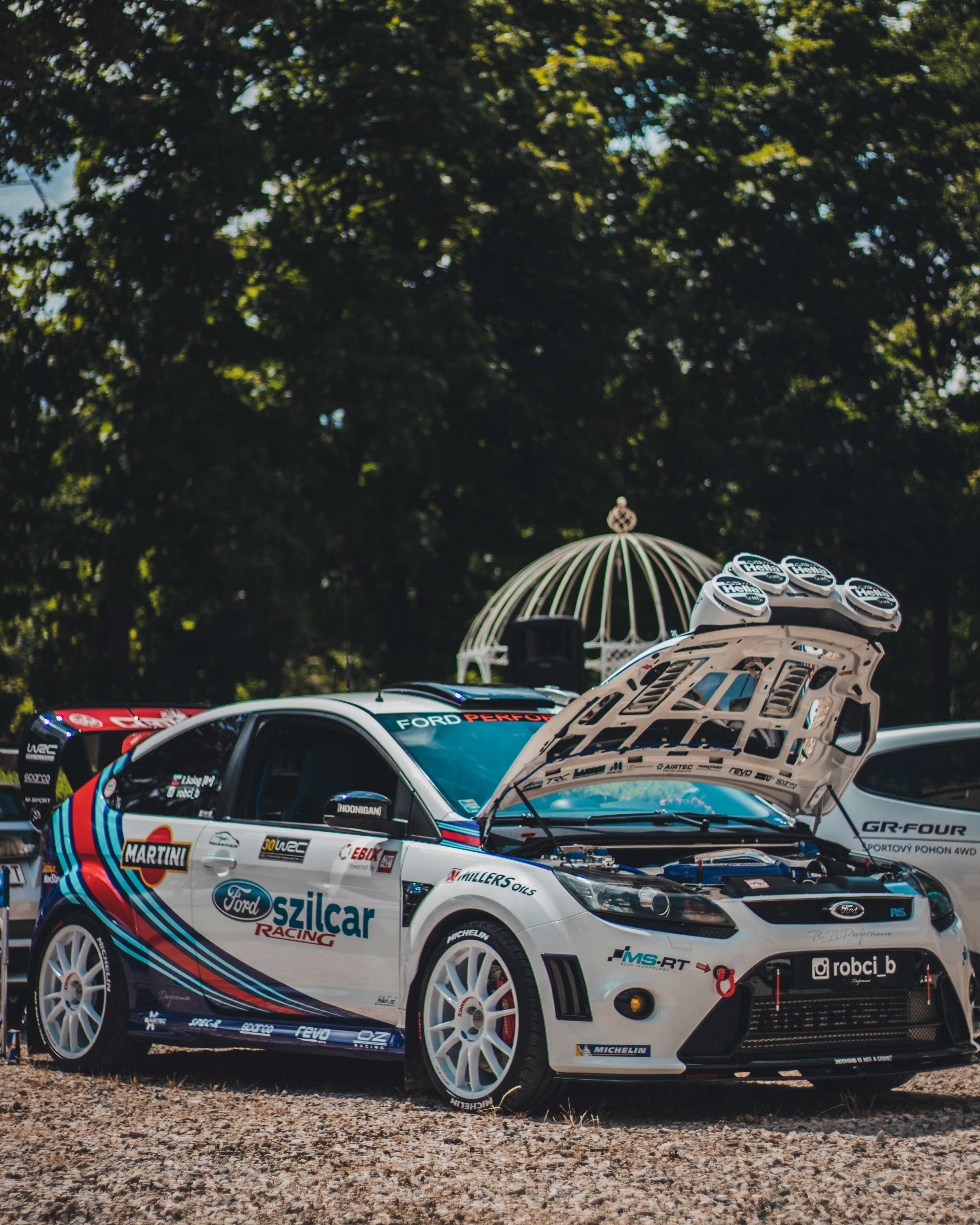 Blau-roter Porsche 911