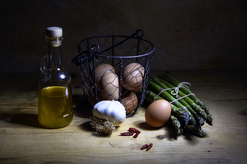 garlic and garlic on brown wooden table