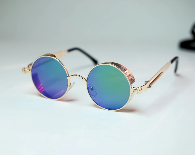 Ray-Ban Original Wayfarer Classic (Black Acetate Frame / Polarized Grey Lens)