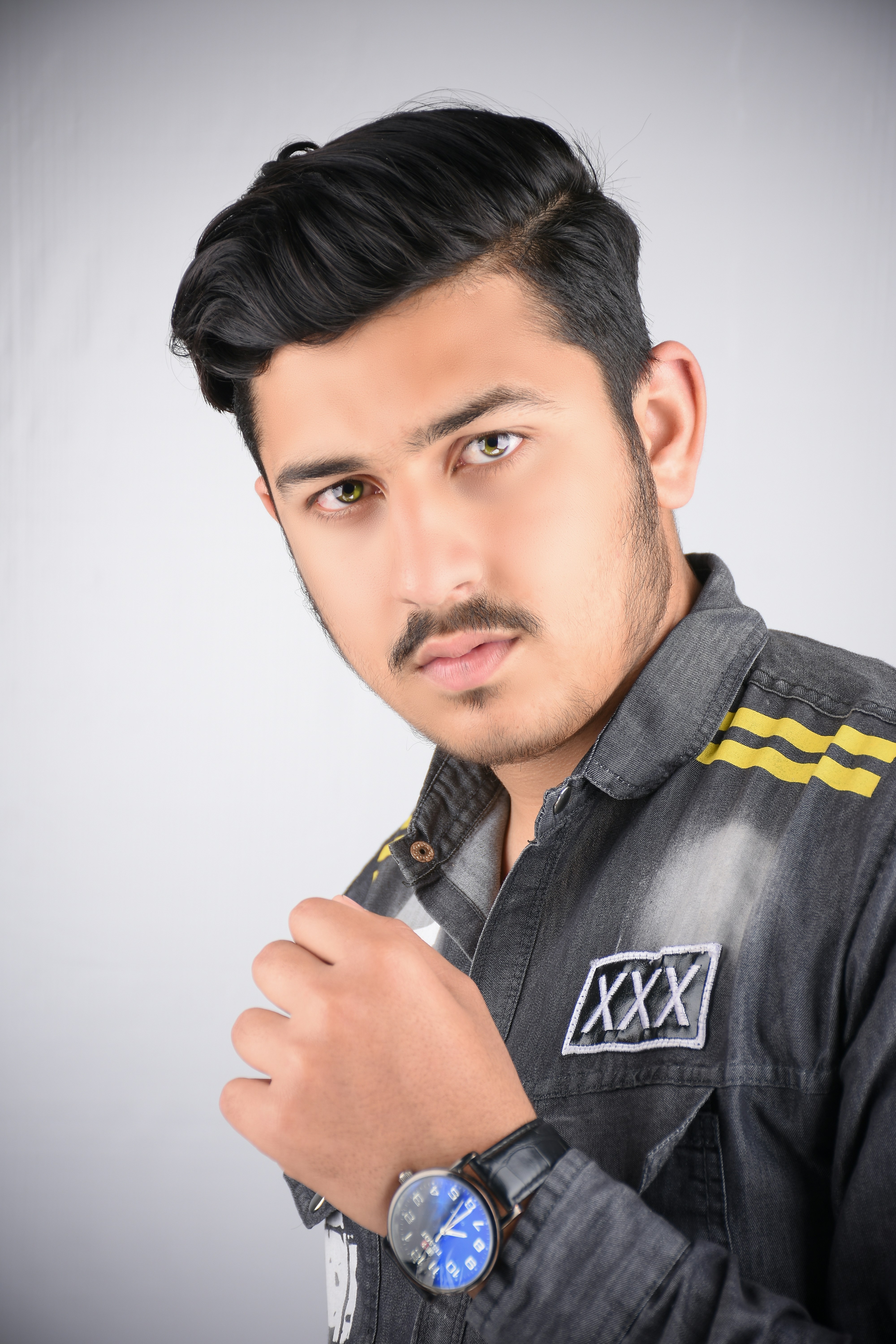 Taking pictures is savoring life intensely, every hundredth of a second.