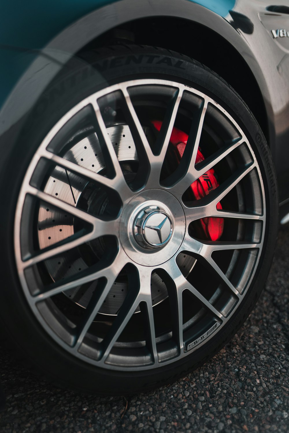 silver and black car wheel